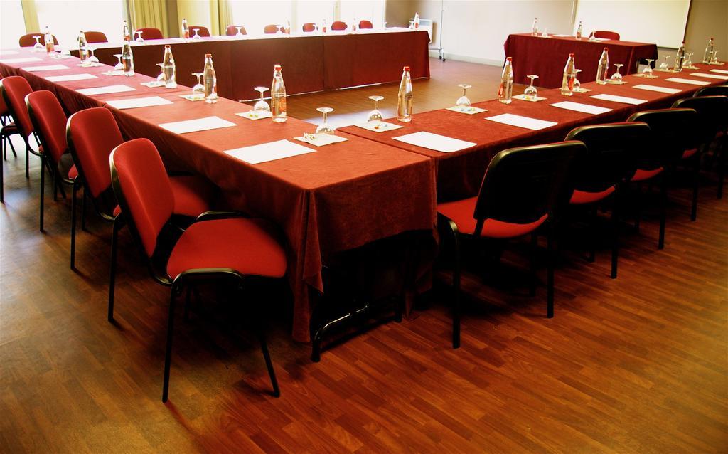 Inter-Hotel Bordeaux Meriadeck Alton Facilități foto