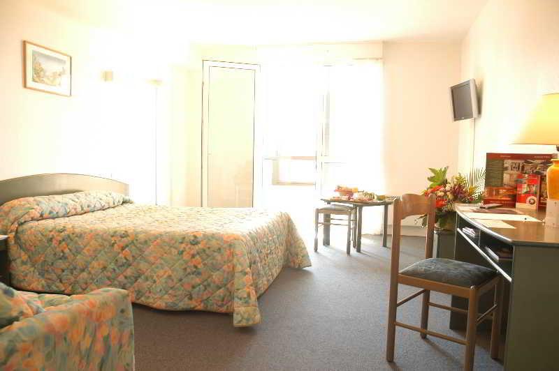Inter-Hotel Bordeaux Meriadeck Alton Exterior foto